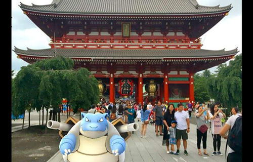best places to catch Pokémon - senso ji temple